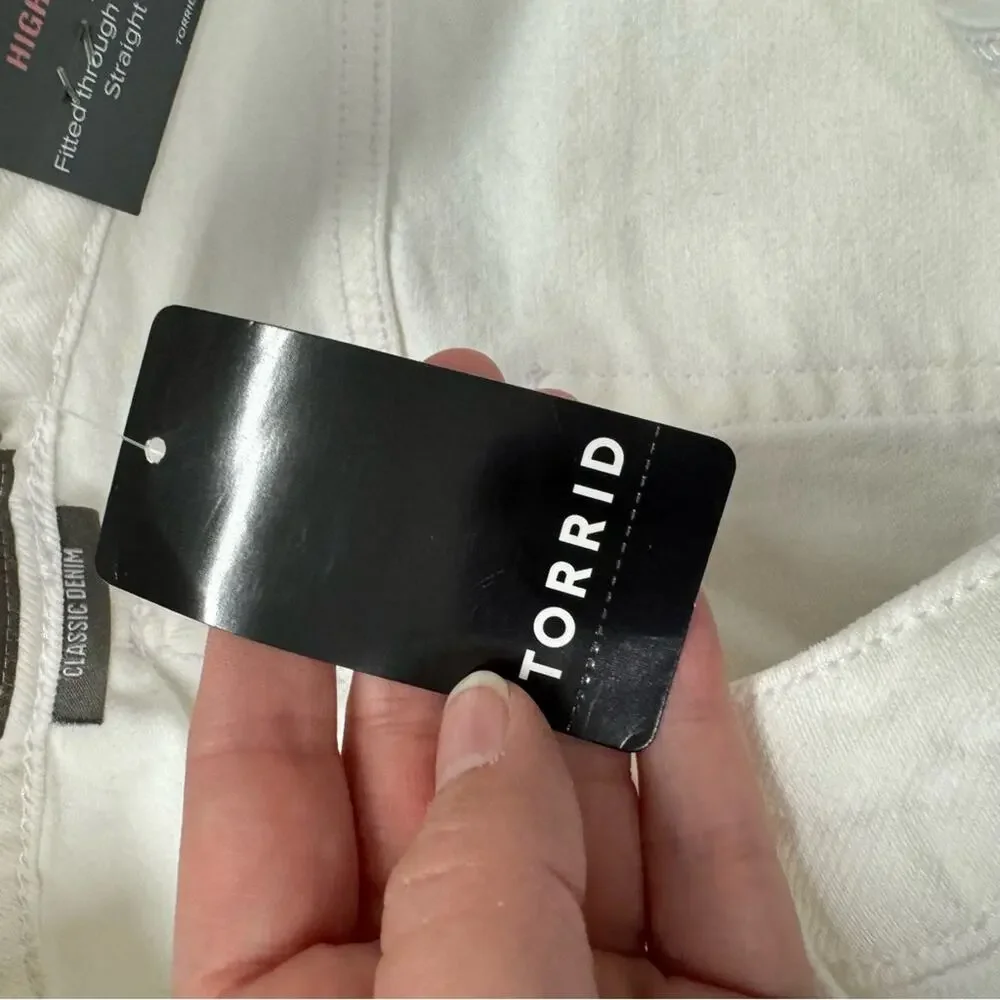 Torrid White High Rise Straight Leg Jeans Womens 14 Distressed Raw Hem Denim - Picture 8 of 13